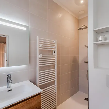 Charmante Maison Renovee 3 - 450m Des Plages